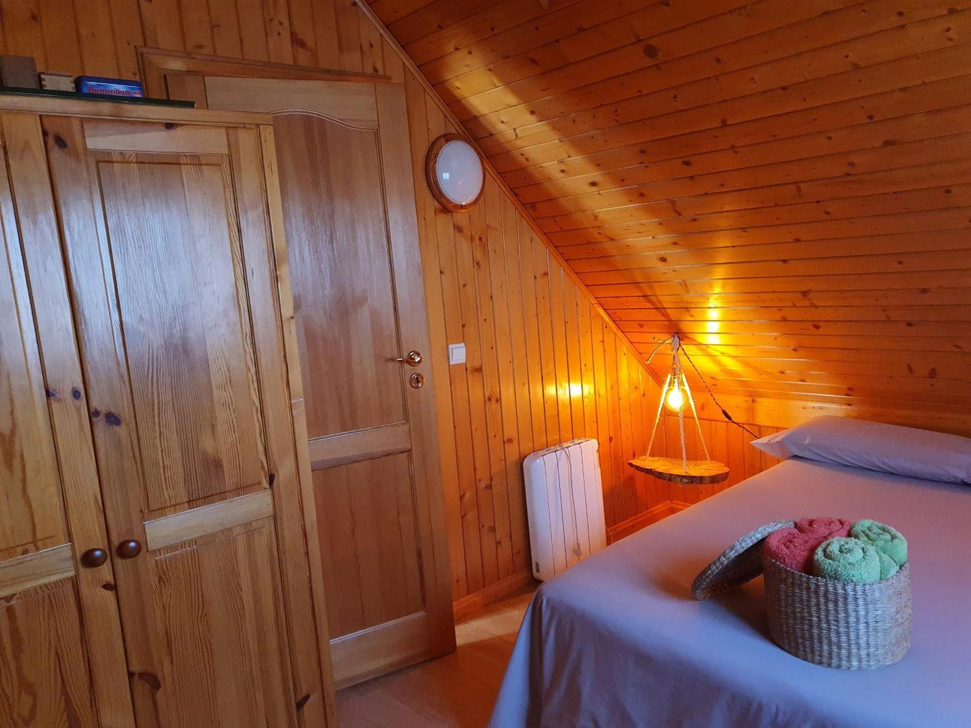 Cabana De Madera Especial Y Acogedora Cardenete Buitenkant foto